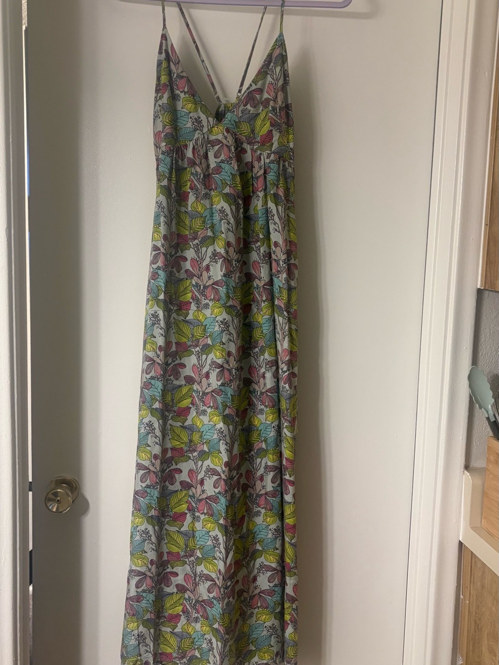 Patahloha Maxi Dress in Multicolor Leaf Print